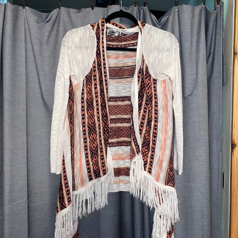 Asymmetrical printed Cardigan. Size medium. Perfect condition. Lightweight